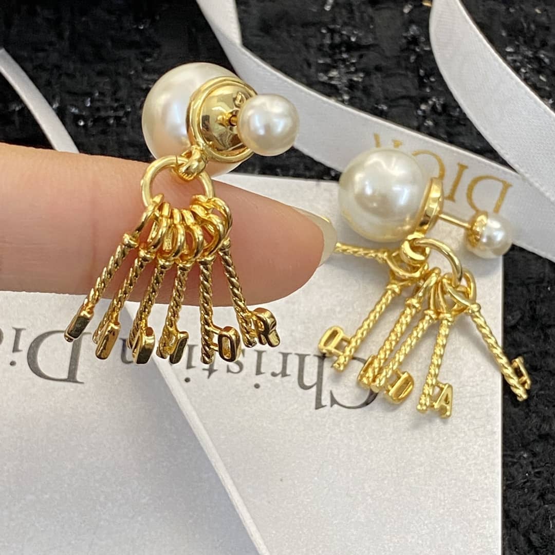 Replica Chr1st1an D10r Earring