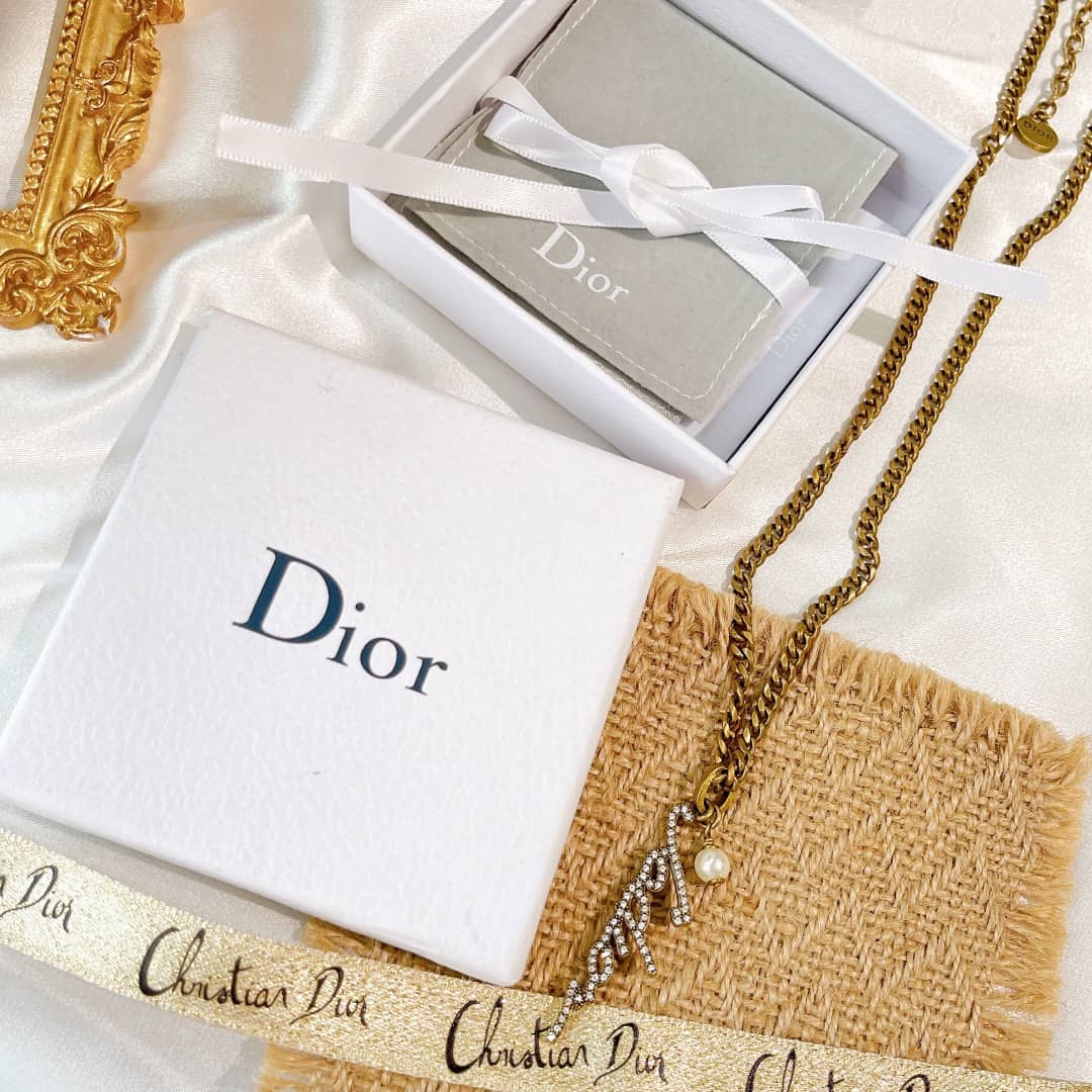 Replica Chr1st1an D10r Necklace