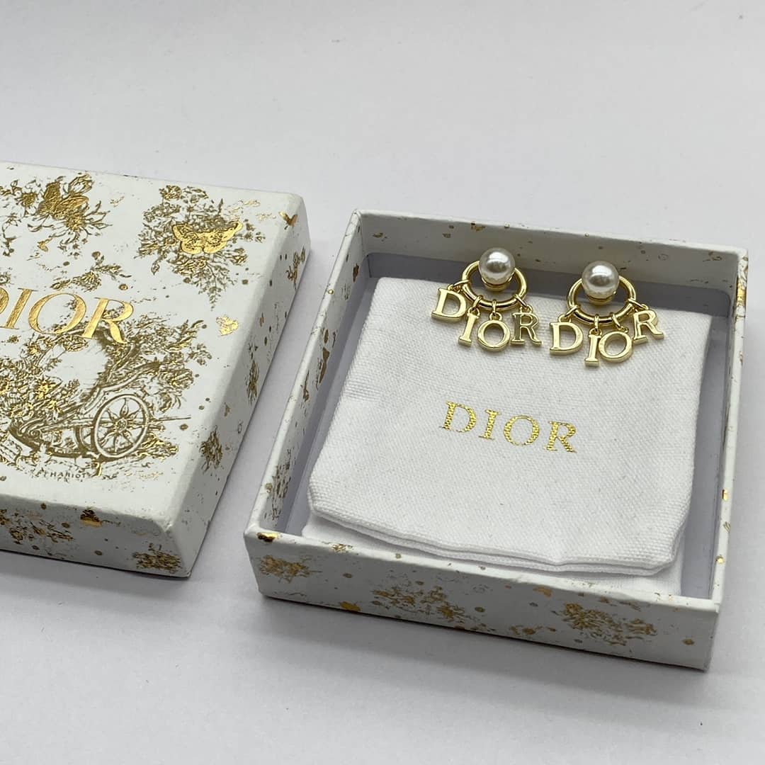 Wholesale Chr1st1an D10r AAA+ Earring