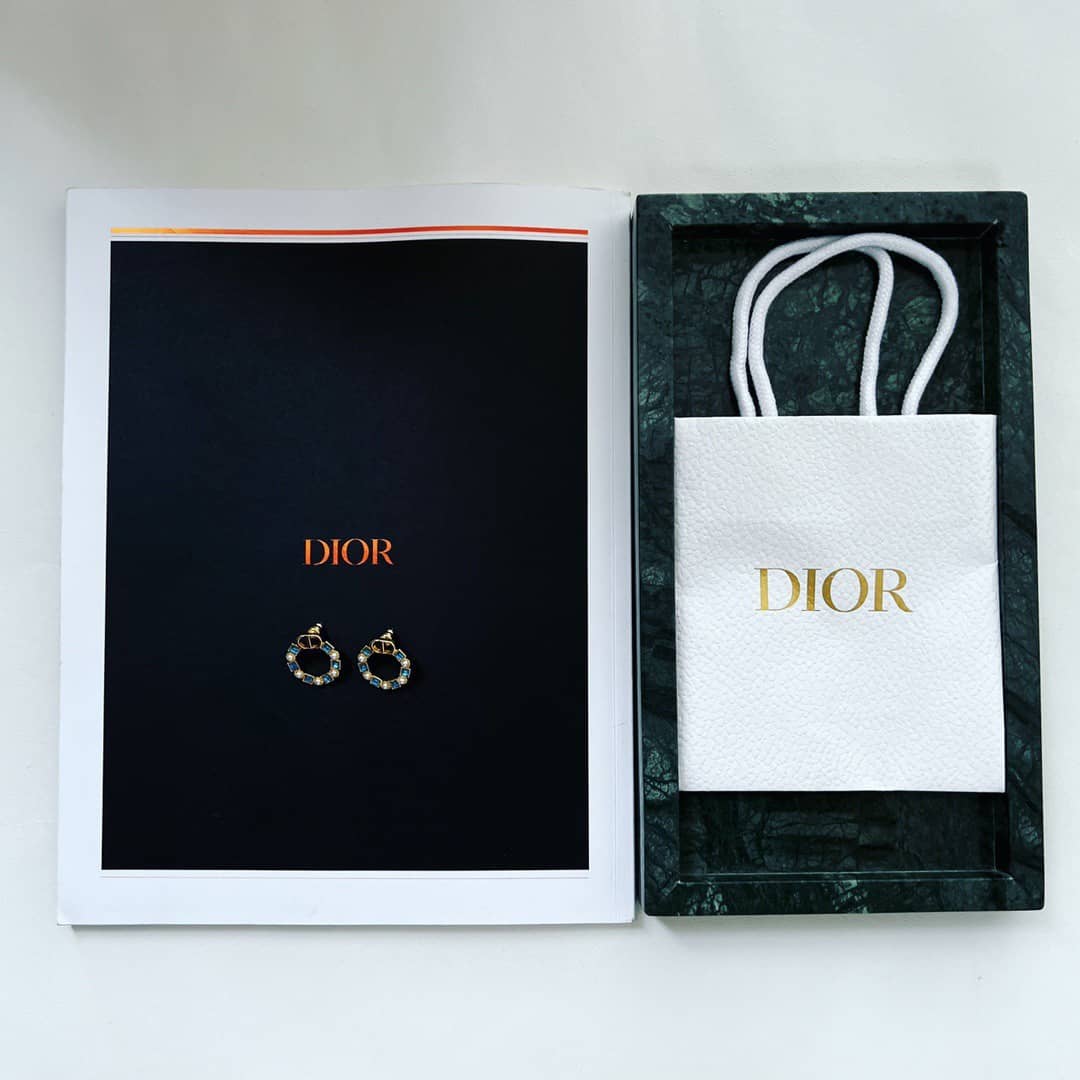 Top Quality Chr1st1an D10r Earring