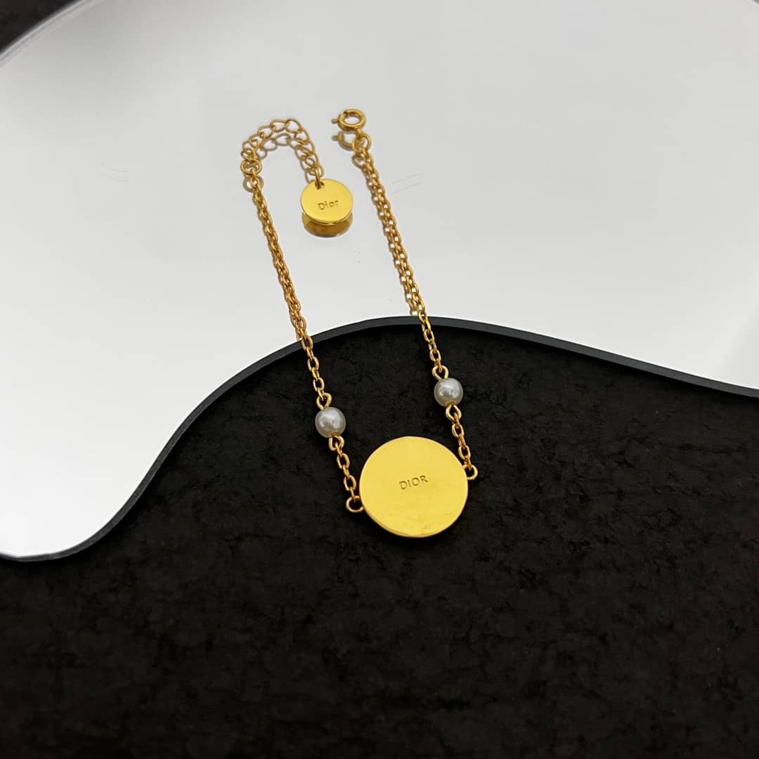 Knockoff Chr1st1an D10r Logo Bracelet