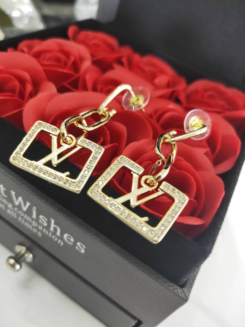 Cheap L0vis Vvtt0n Earring