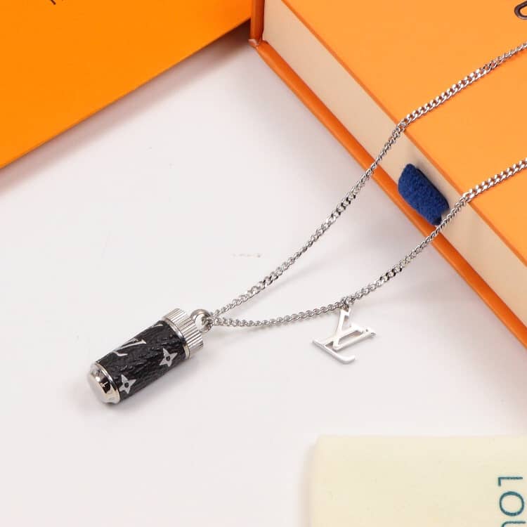 Designer L0vis Vvtt0n Classic Necklace