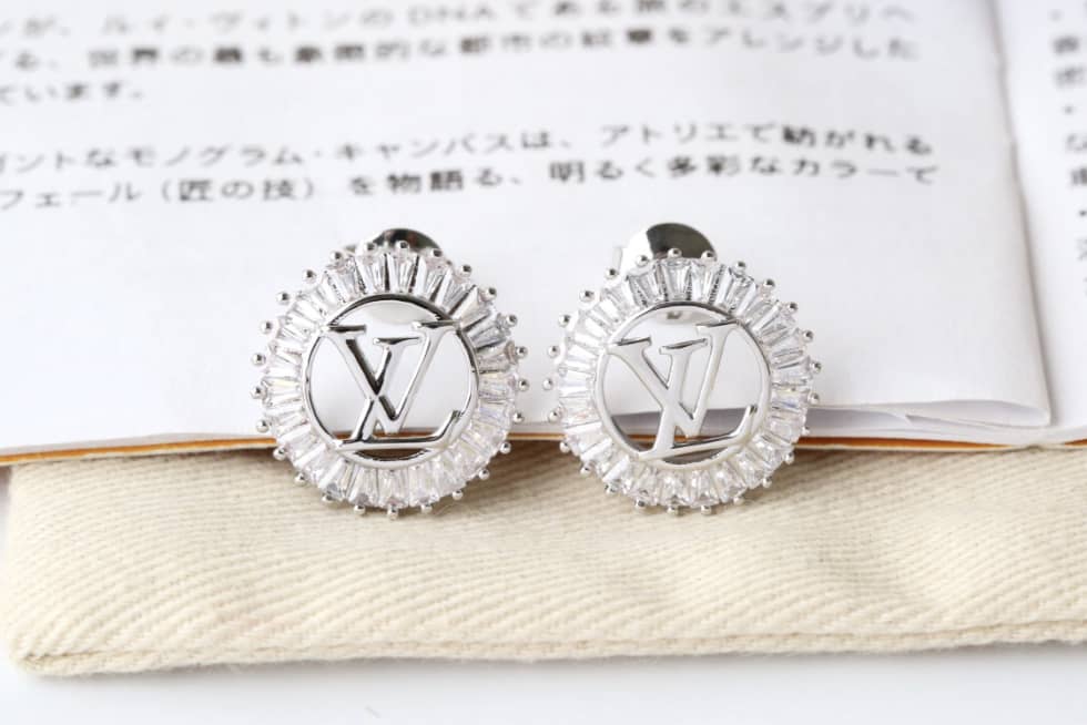 7 Star L0vis Vvtt0n Earring