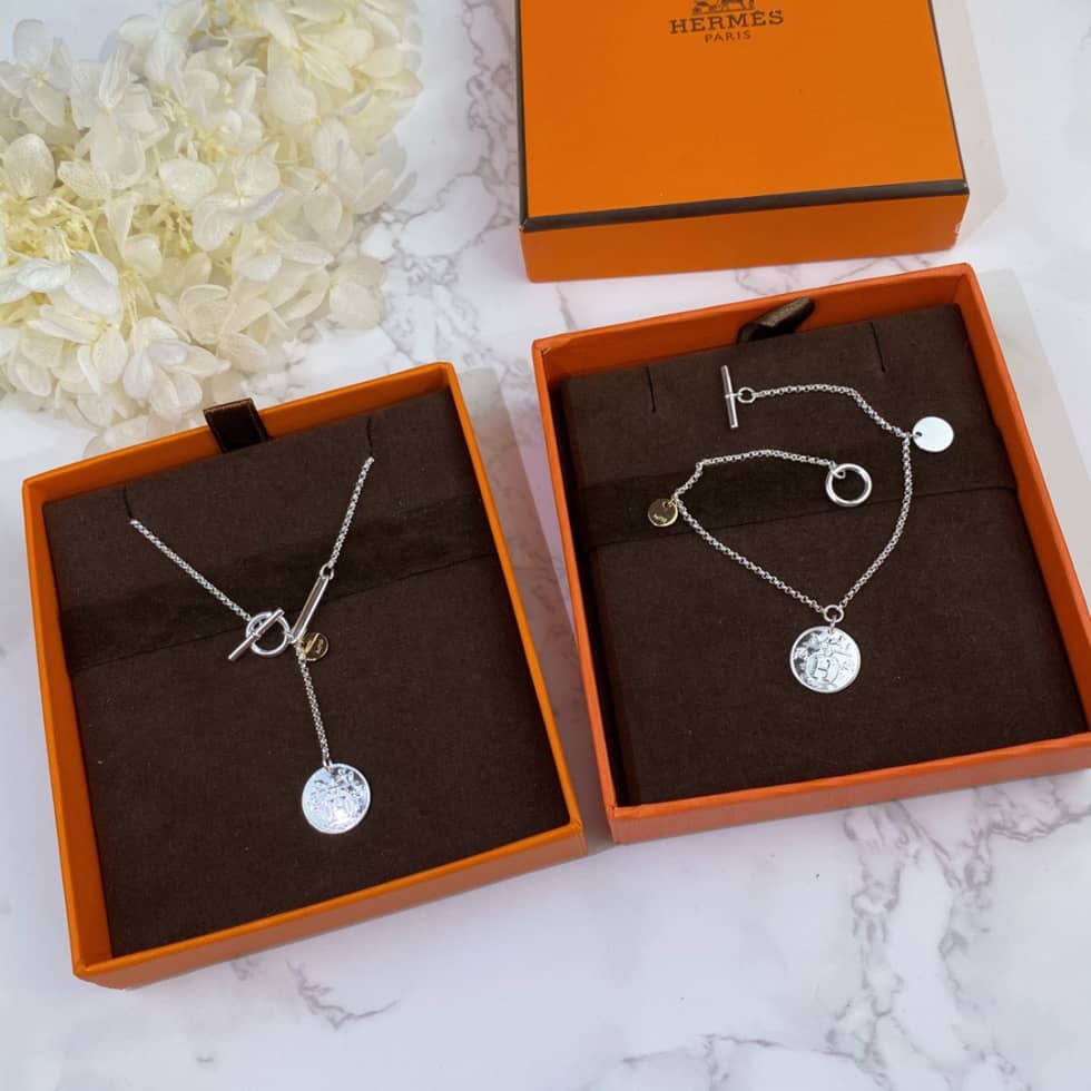 Best H**me5 Classic Bracelet