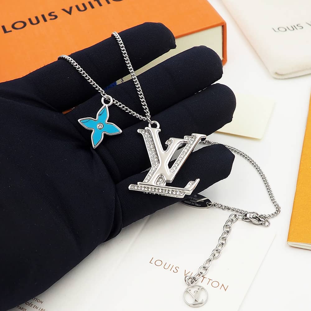 Wholesale L0vis Vvtt0n Logo Necklace