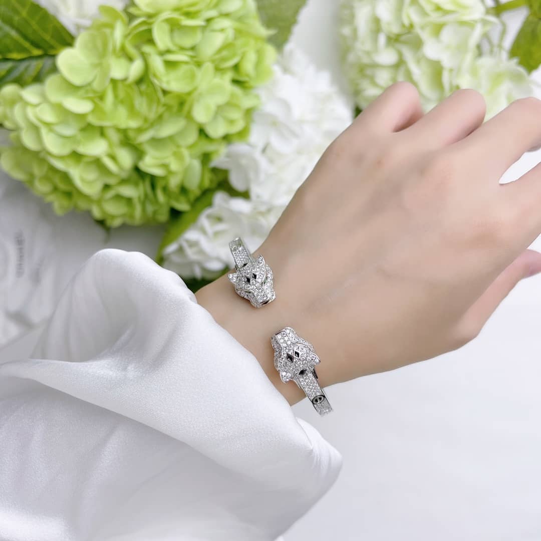 Ca*t1er Bracelet Dupe AAA+