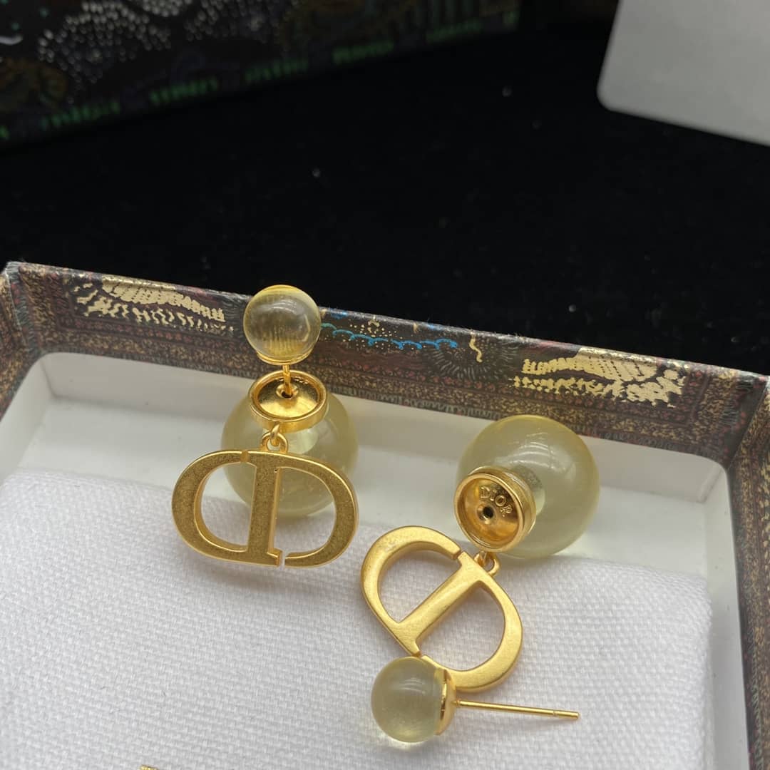 Wholesale Chr1st1an D10r AAA+ Earring