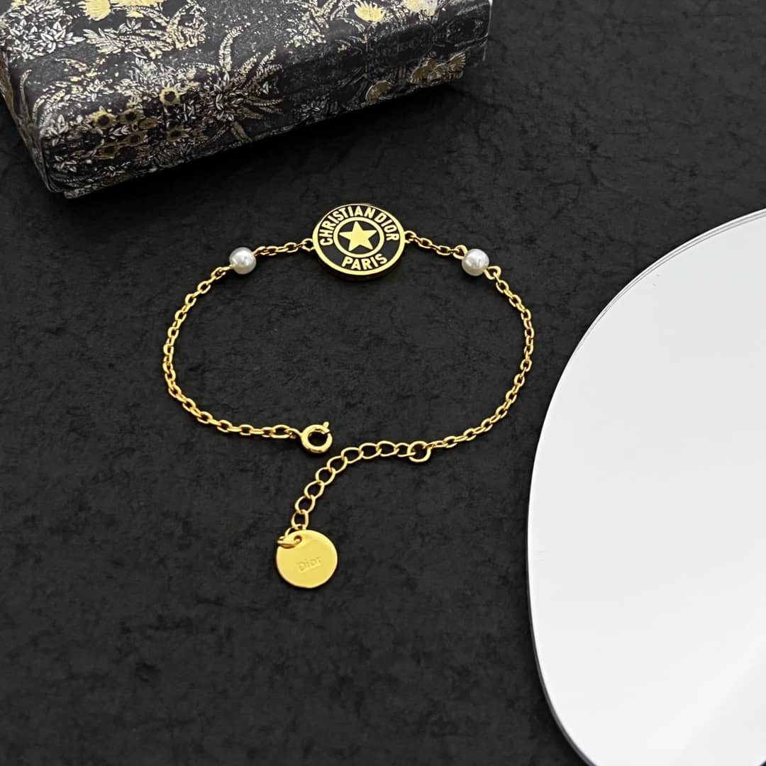 Knockoff Chr1st1an D10r Logo Bracelet