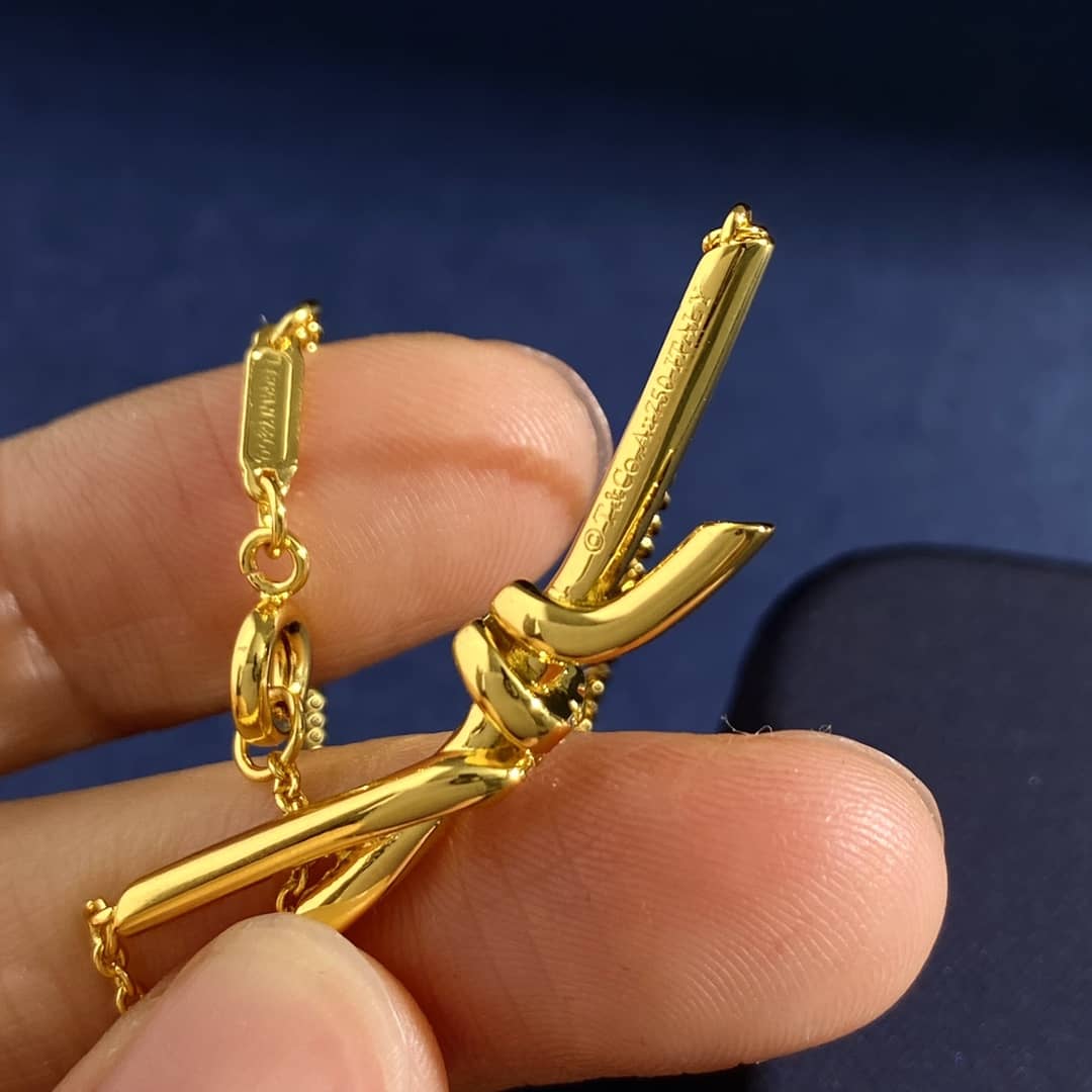 Best T*f*ny Classic Necklace