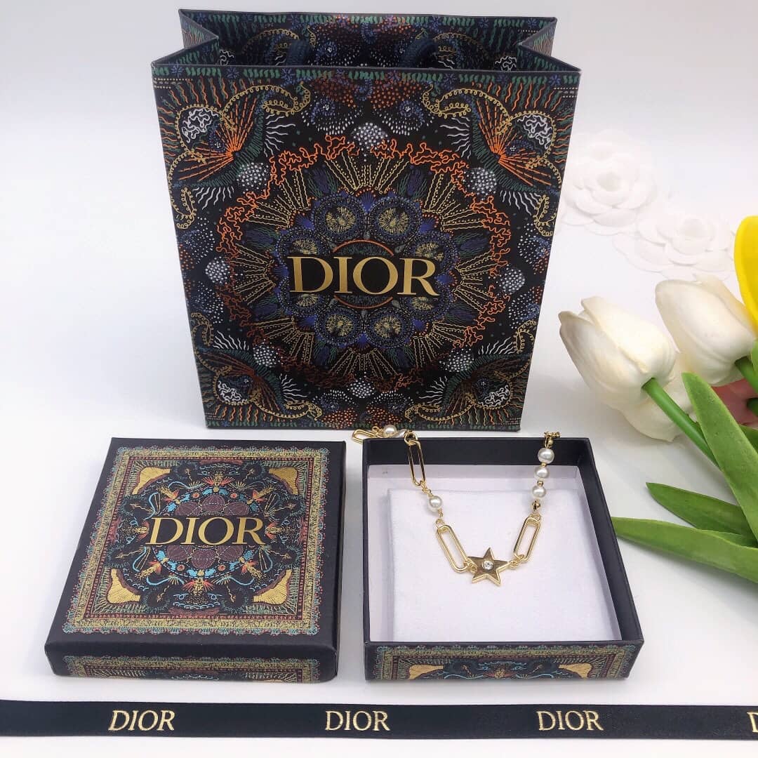 Replica Chr1st1an D10r Necklace