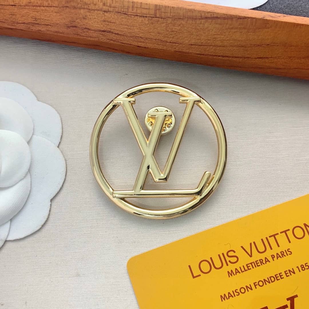 Best L0vis Vvtt0n Classic Brooch