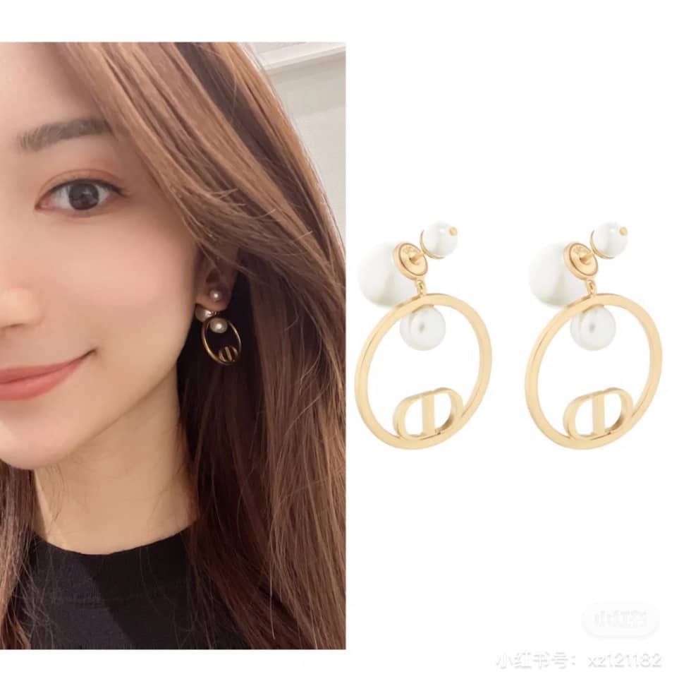 7 Star Chr1st1an D10r Earring