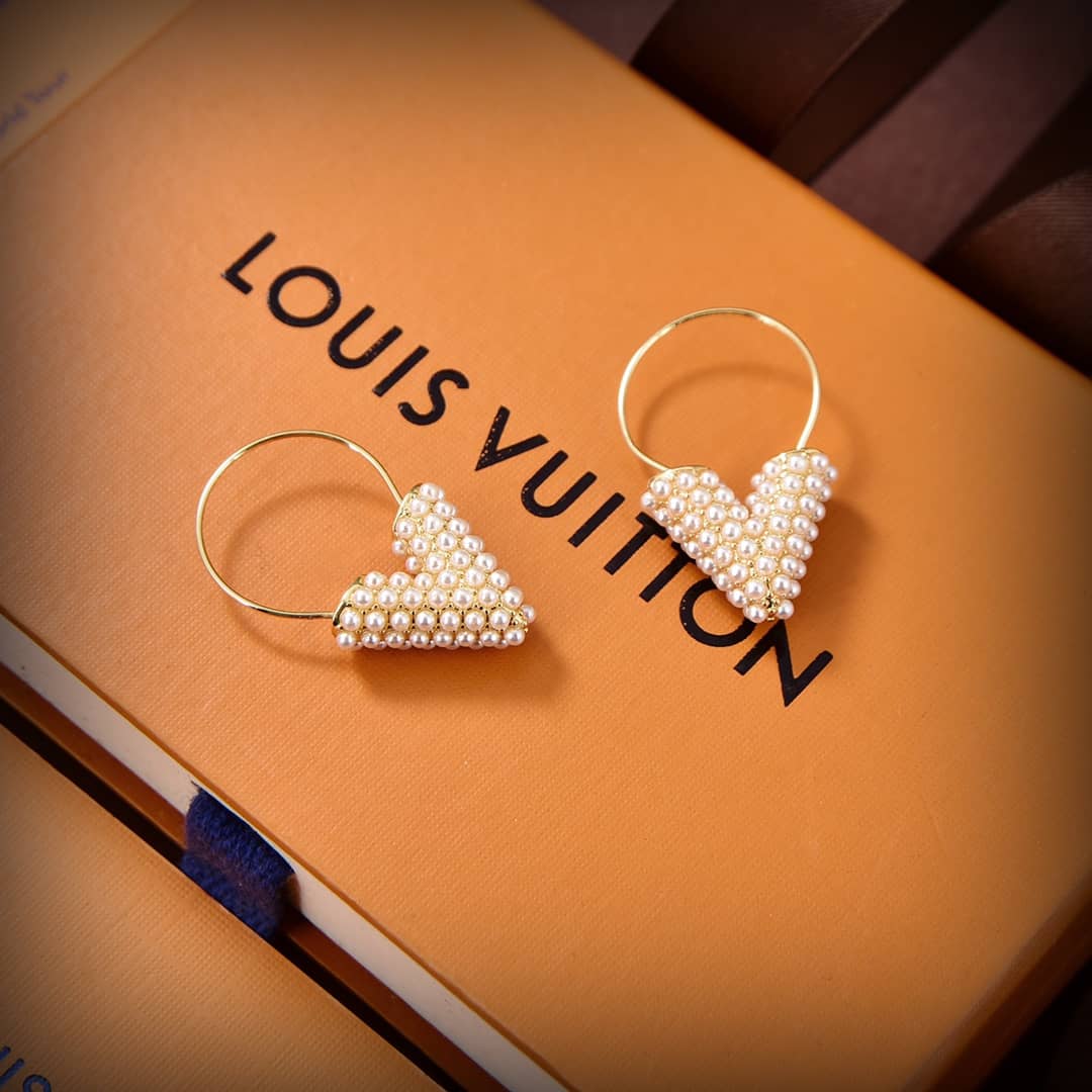 Luxury L0vis Vvtt0n Classic AAA+ Earring