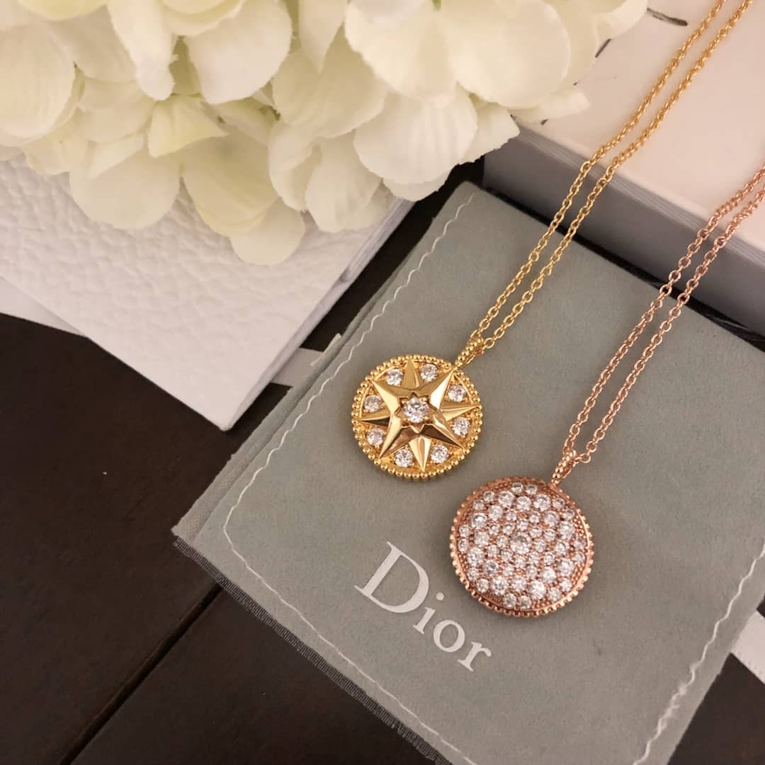 Best Chr1st1an D10r Classic Necklace