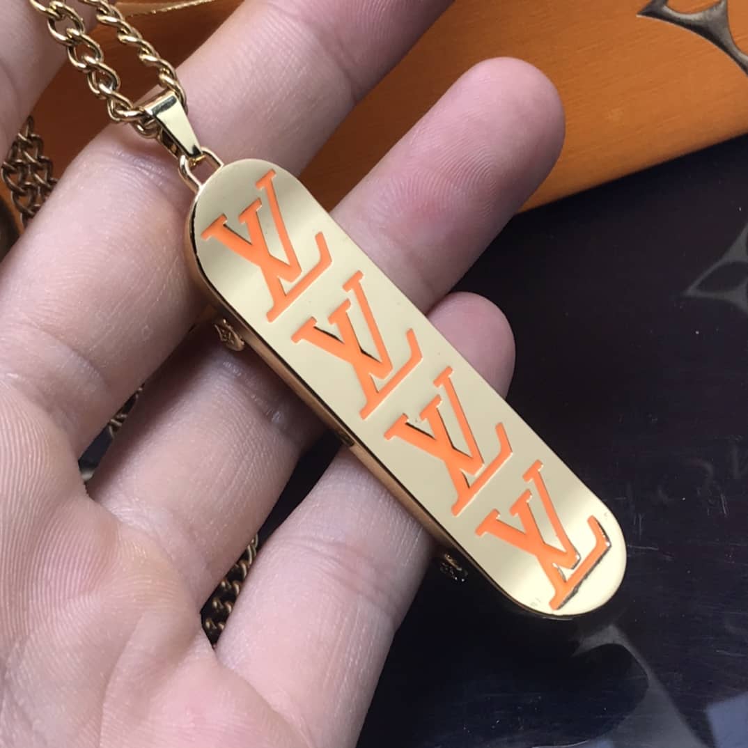 L0vis Vvtt0n Necklace Copy