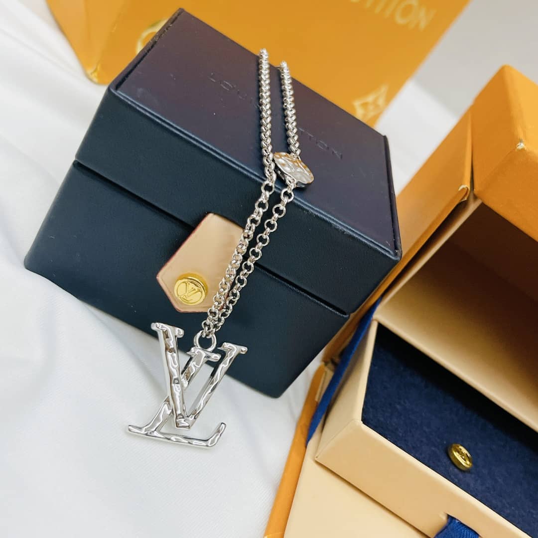 Designer L0vis Vvtt0n Classic Necklace