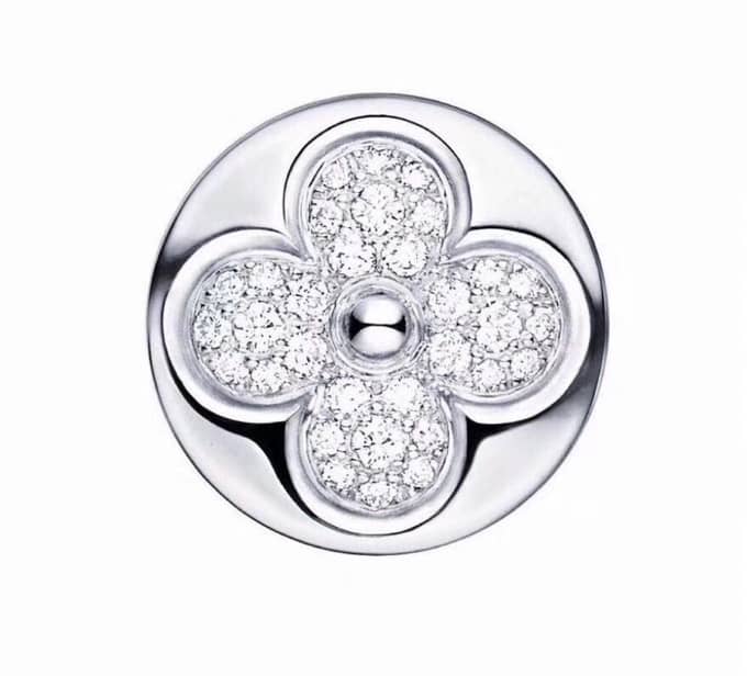 L0vis Vvtt0n Earring For Sale