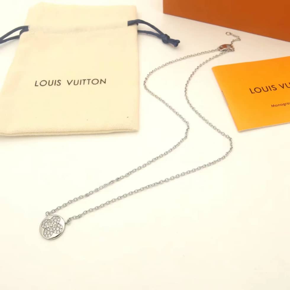 Wholesale L0vis Vvtt0n Logo Necklace