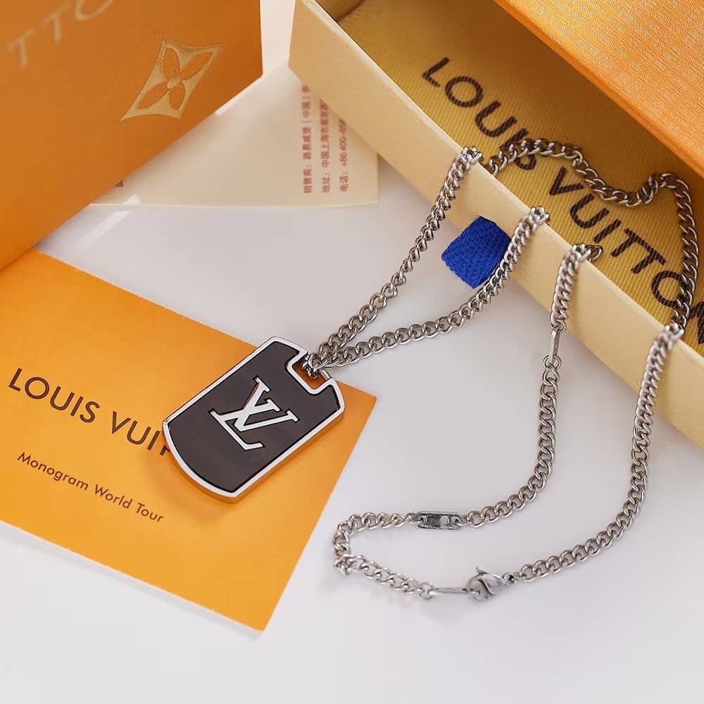 Best L0vis Vvtt0n Classic Necklace