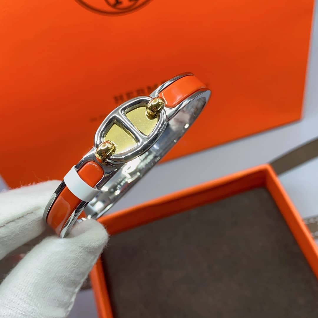 Knockoff H**me5 Logo Bracelet