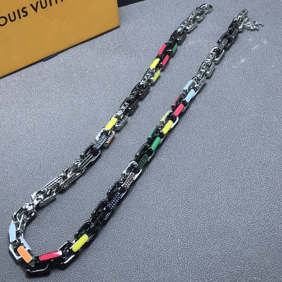 Wholesale L0vis Vvtt0n AAA+ Necklace