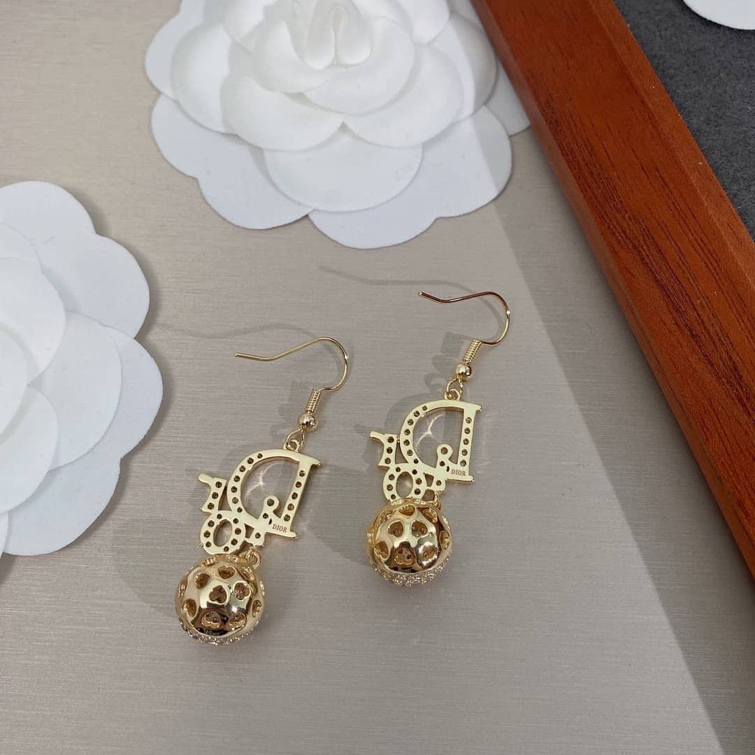 Wholesale Chr1st1an D10r Logo Earring