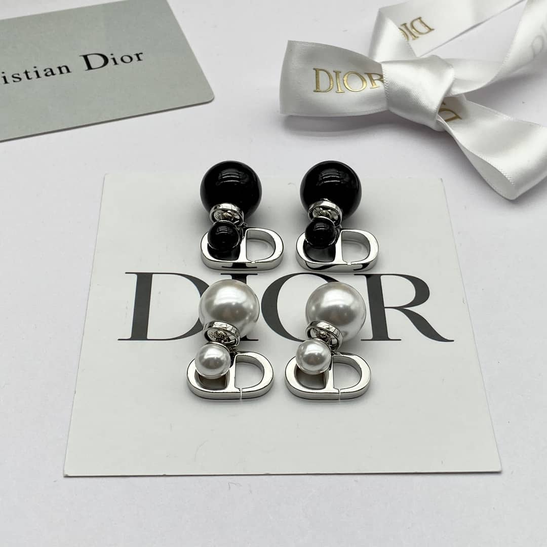 Replica Chr1st1an D10r Earring