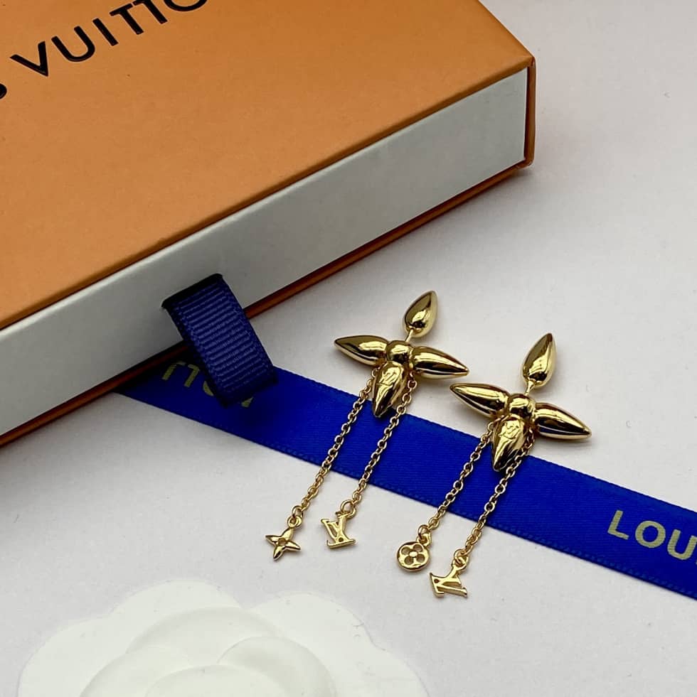 Fake L0vis Vvtt0n Logo Earring