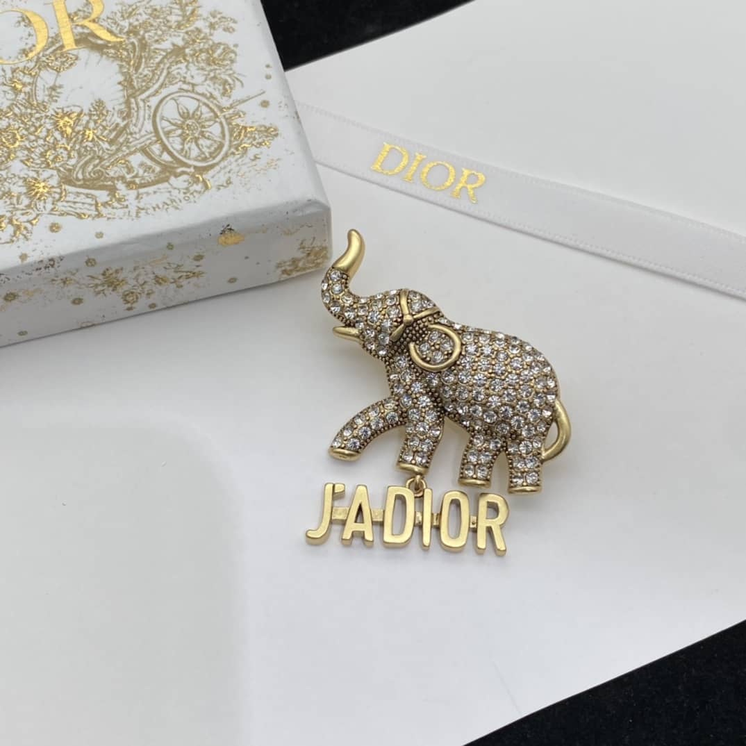 Best Chr1st1an D10r Classic Brooch