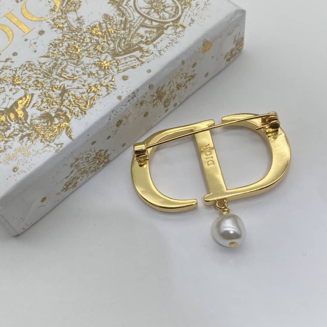 High Quality Chr1st1an D10r Brooch