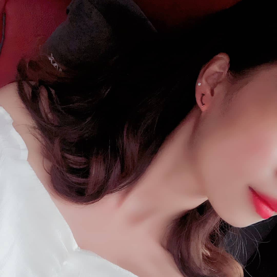 Fake T*f*ny Logo Earring