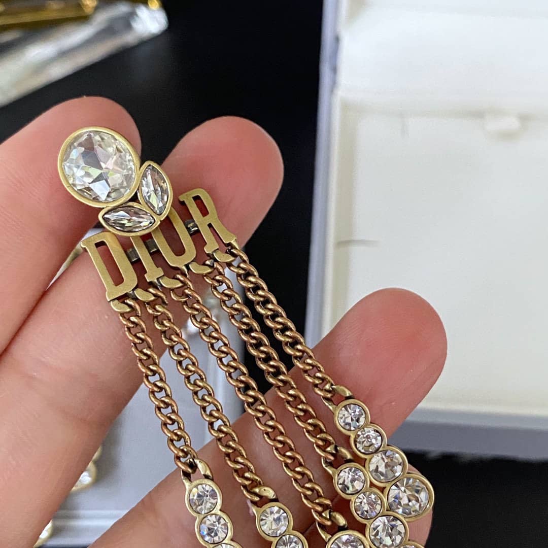 7 Star Chr1st1an D10r Earring