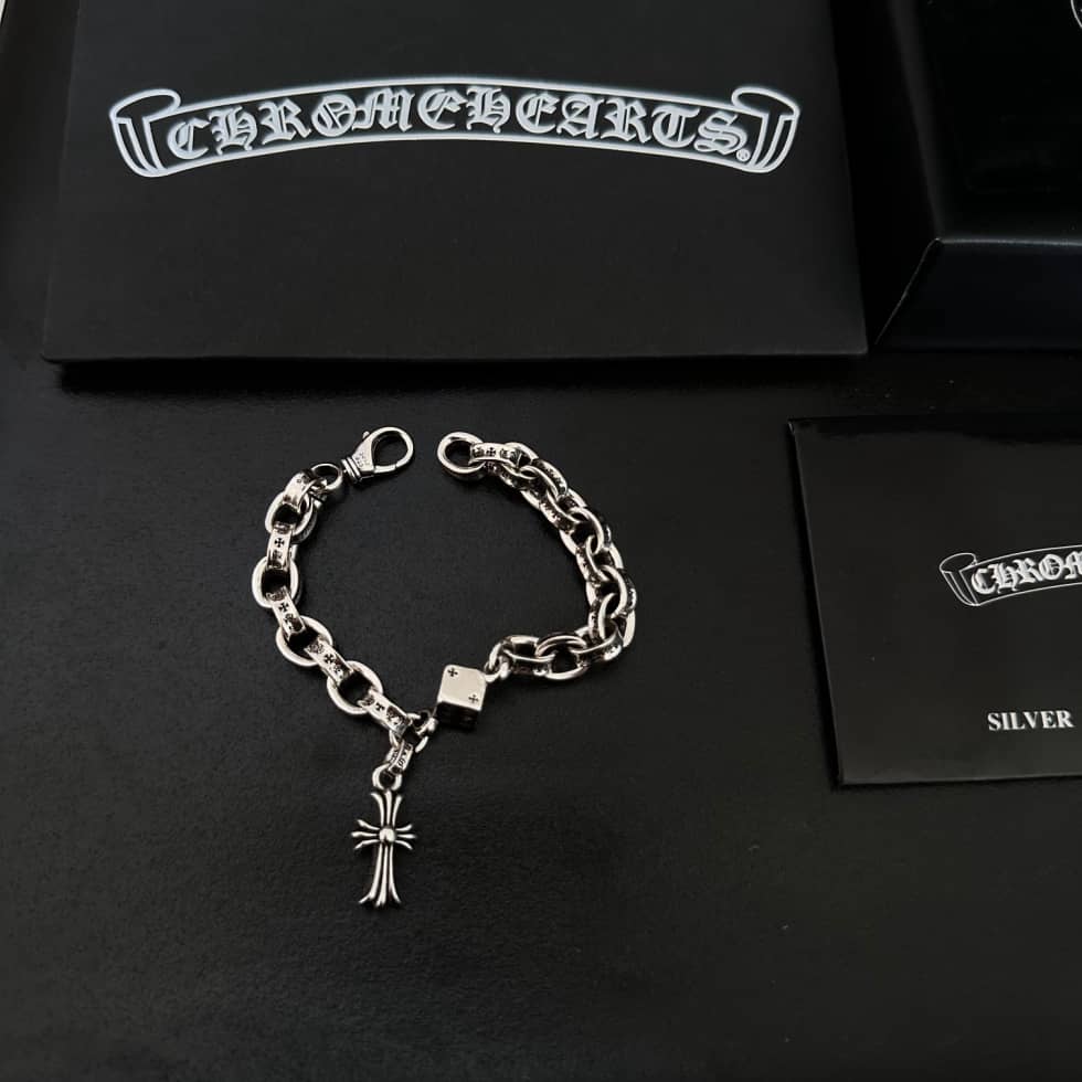 Best Ch*0me He**ts Classic Bracelet