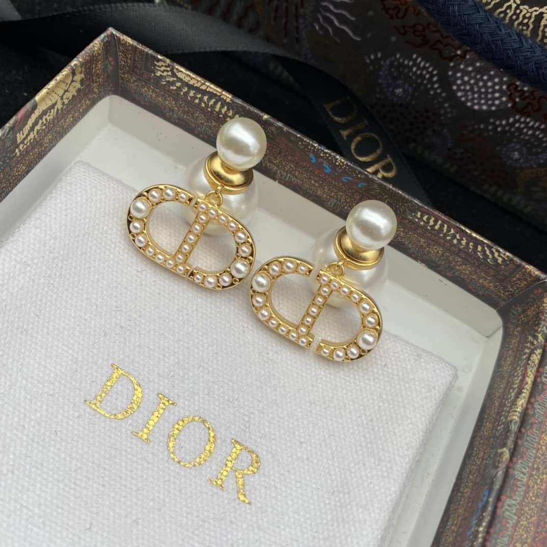 Luxury Chr1st1an D10r Classic AAA+ Earring