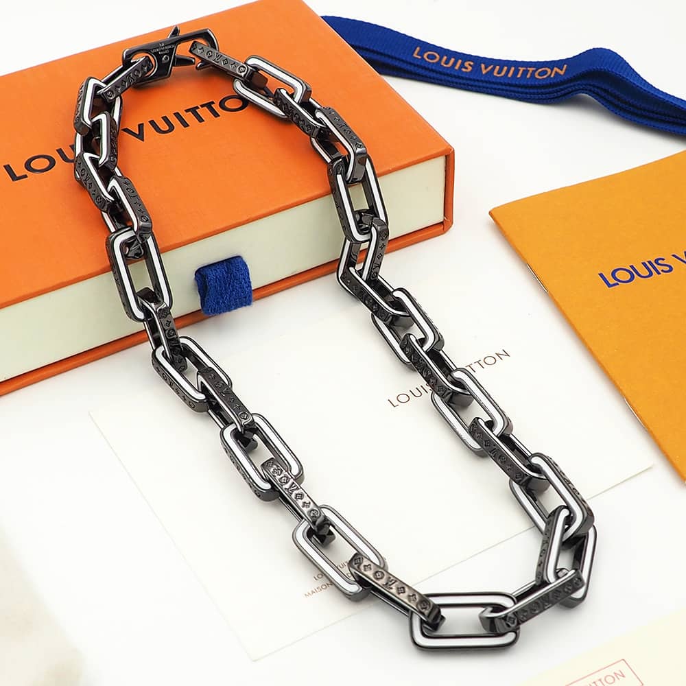 7 Star L0vis Vvtt0n Necklace