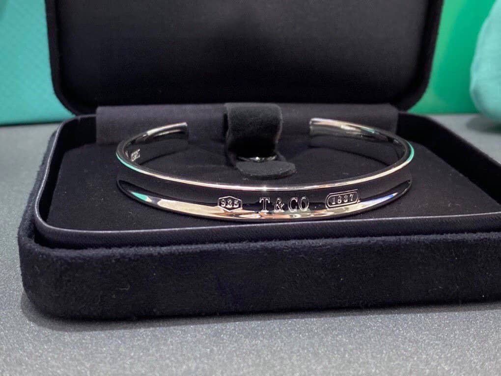 Knockoff T*f*ny Logo Bracelet