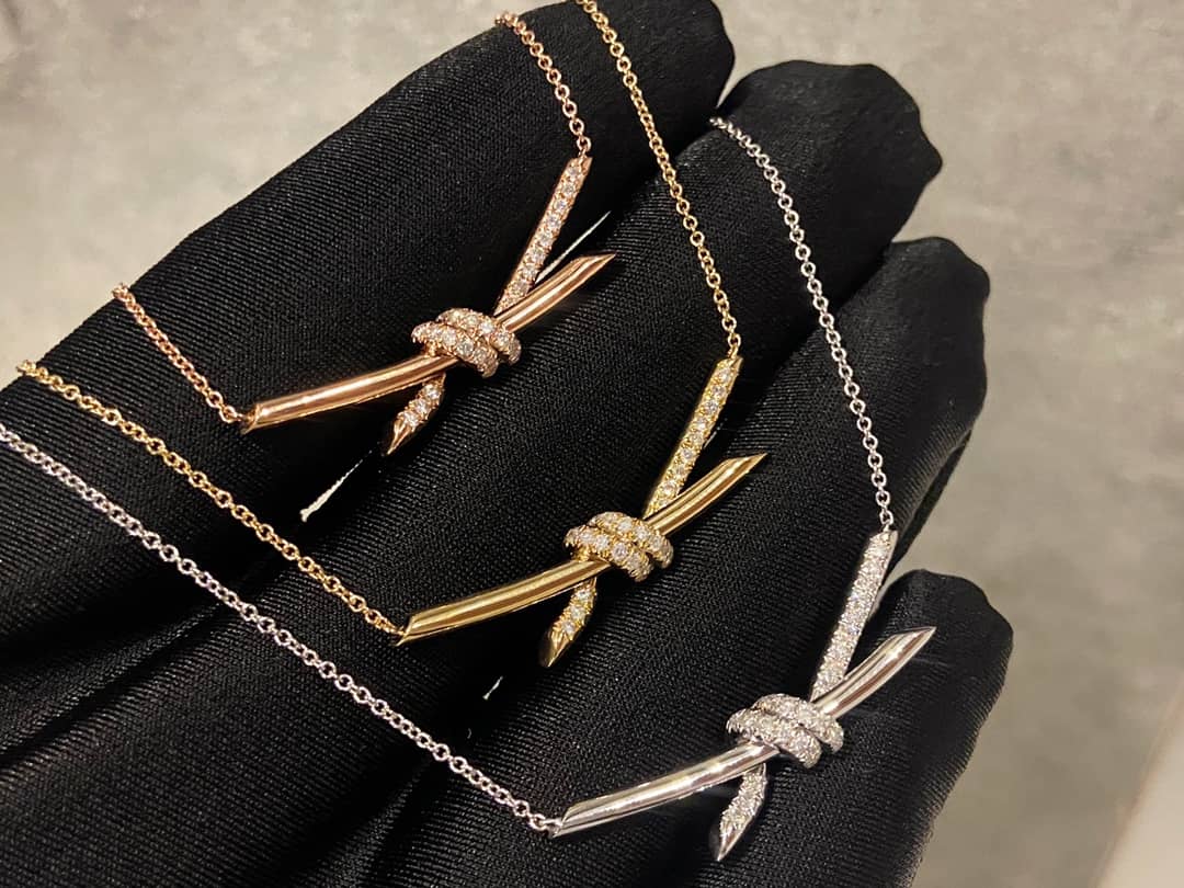 7 Star T*f*ny Necklace