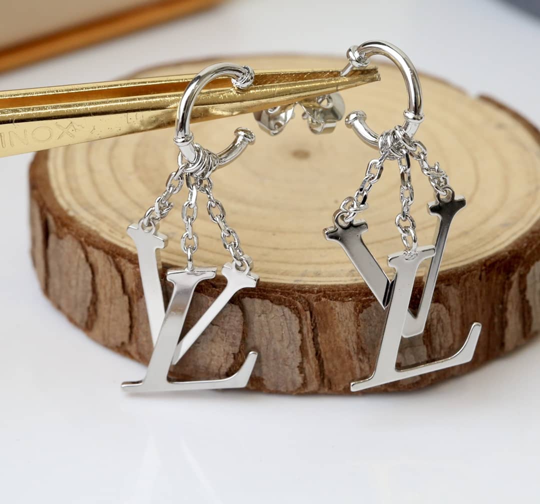 Best L0vis Vvtt0n Classic Earring