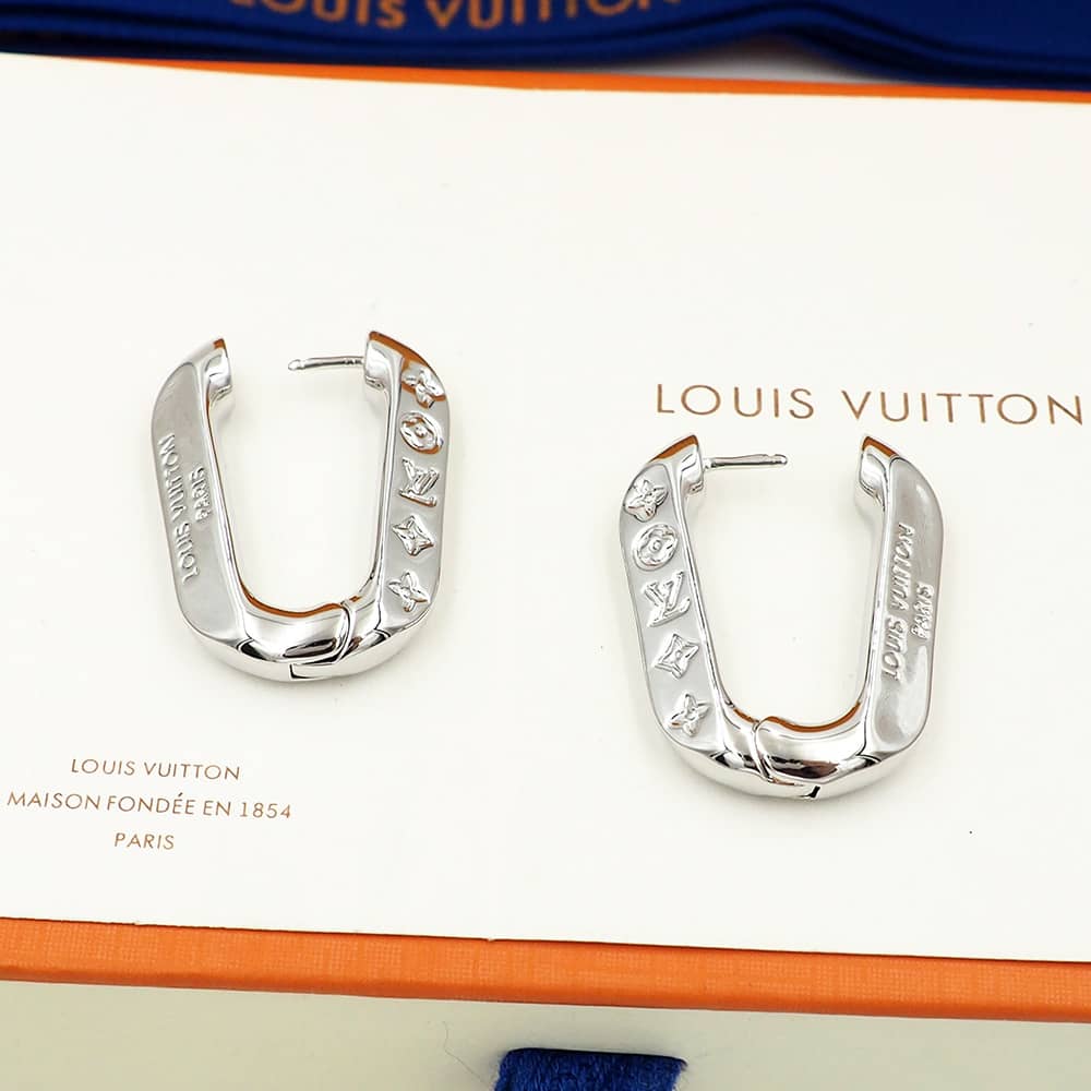 Fake L0vis Vvtt0n Logo Earring