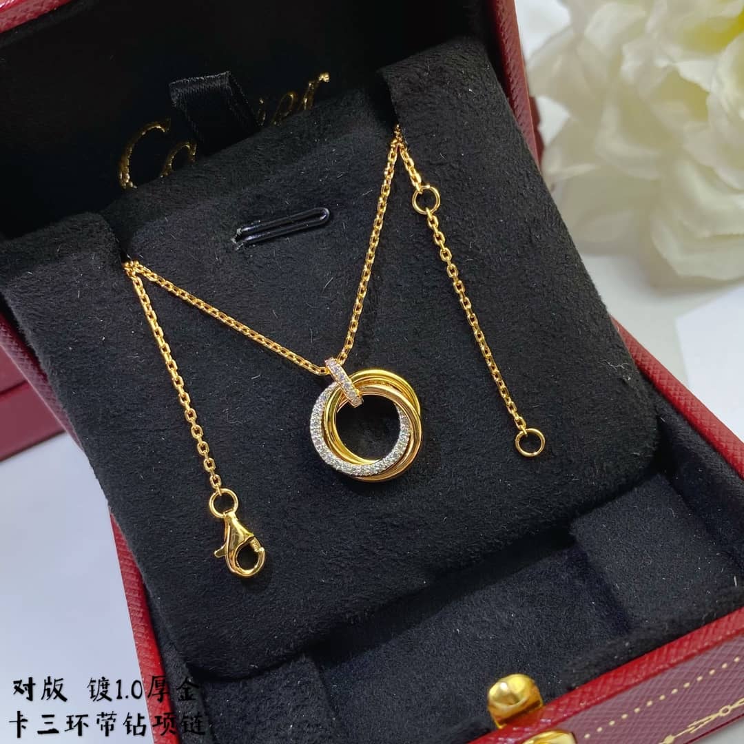 7 Star Ca*t1er Necklace