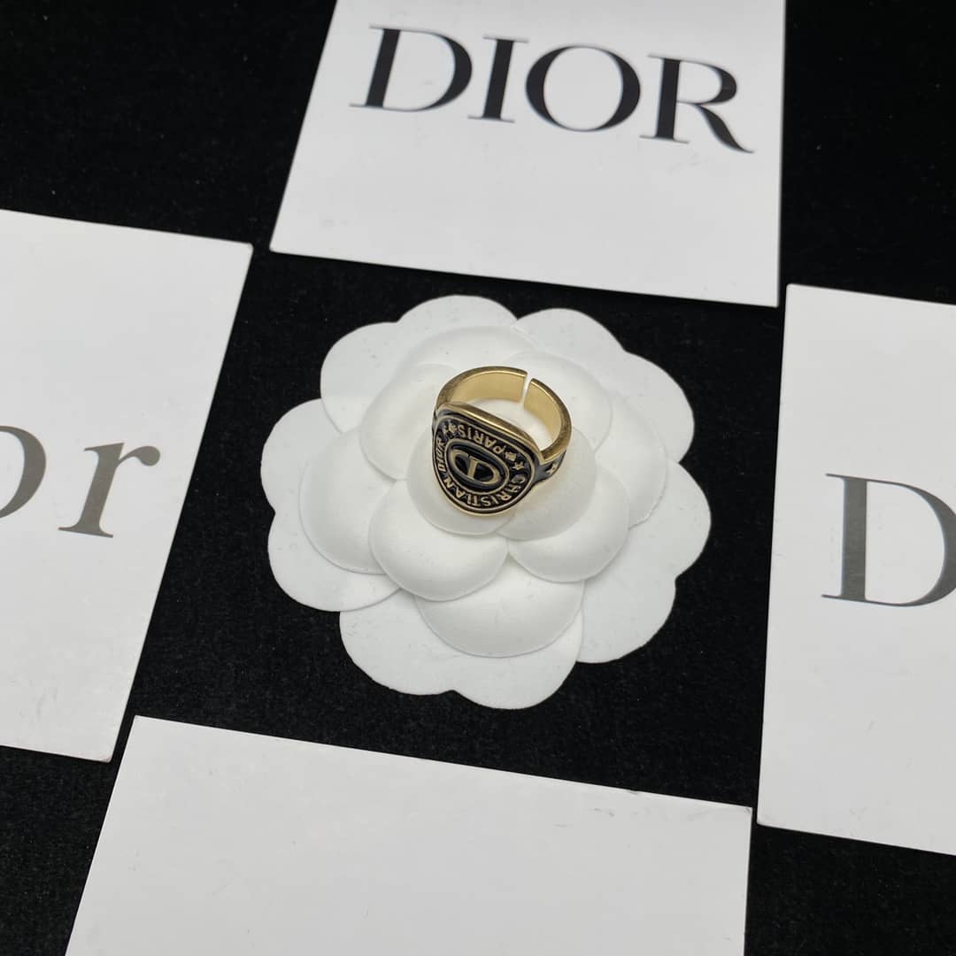 Chr1st1an D10r Ring Copy