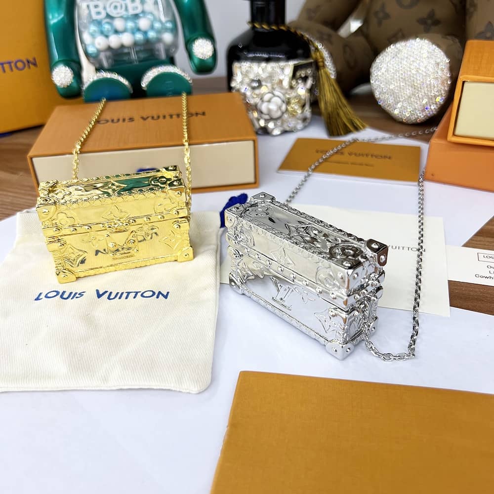 L0vis Vvtt0n Necklace For Sale