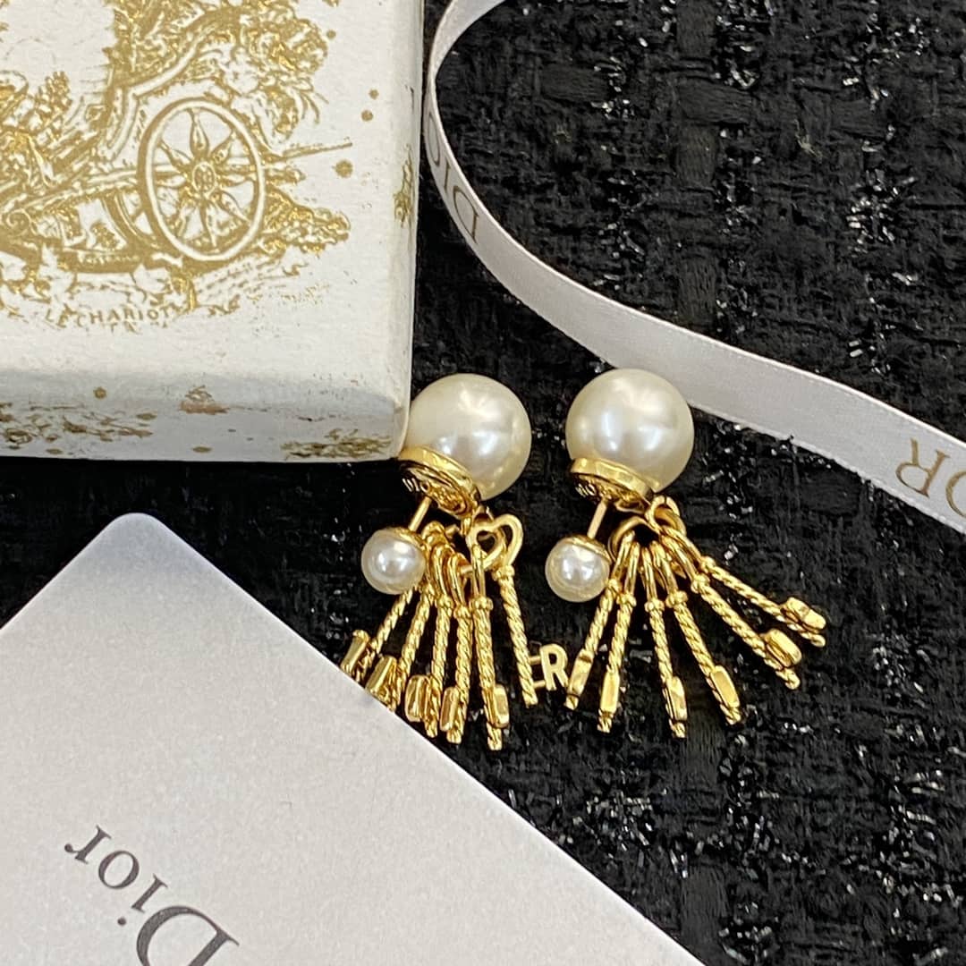 Replica Chr1st1an D10r Earring