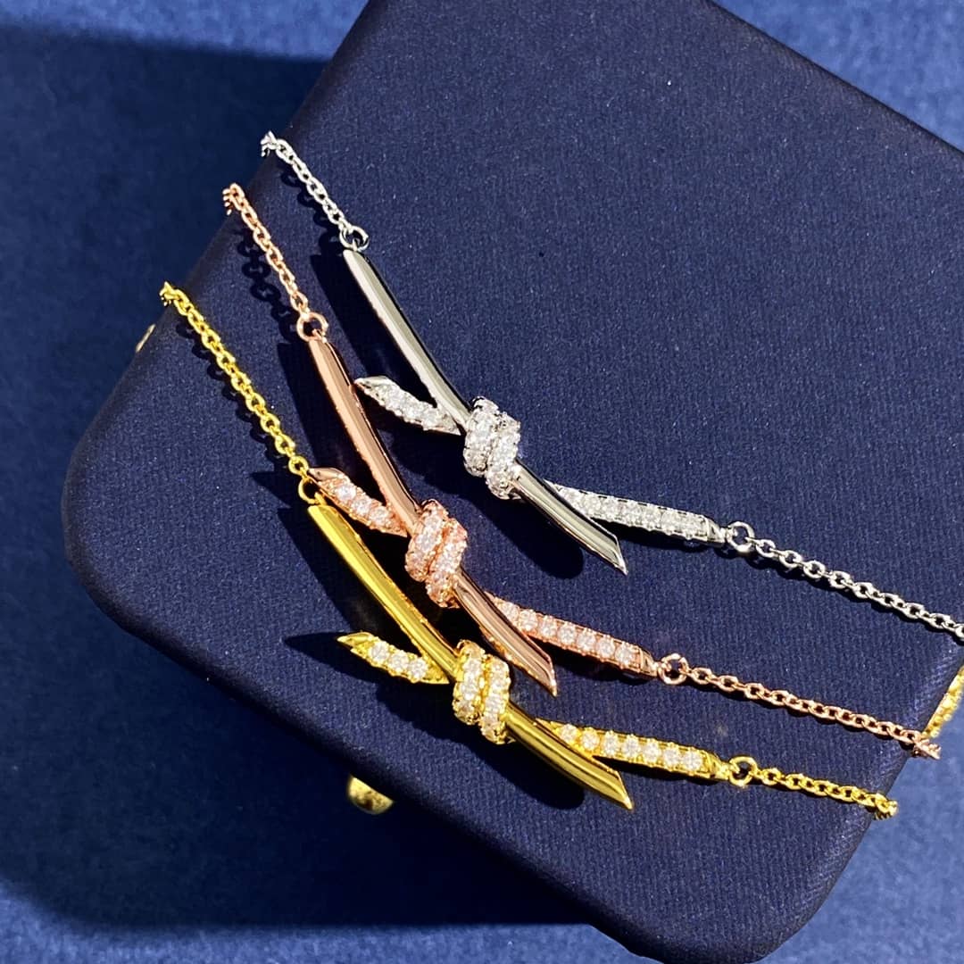 Best T*f*ny Classic Necklace