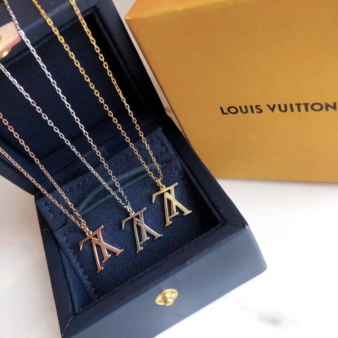 7 Star L0vis Vvtt0n Necklace