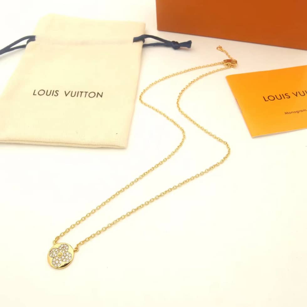 7 Star L0vis Vvtt0n Necklace