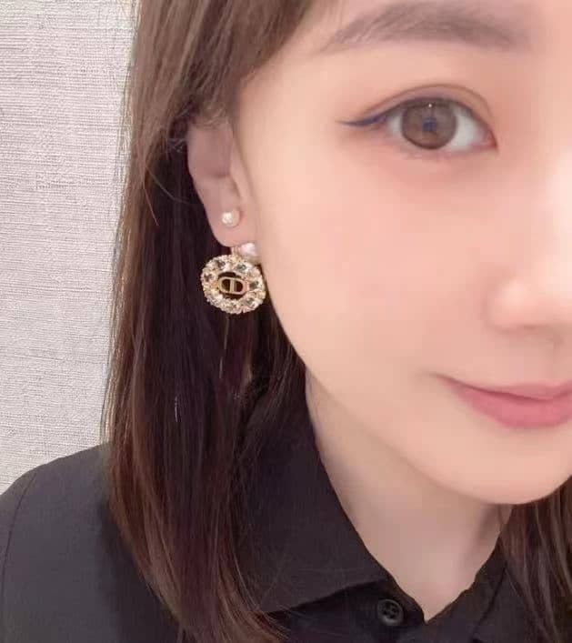 Wholesale Chr1st1an D10r AAA+ Earring