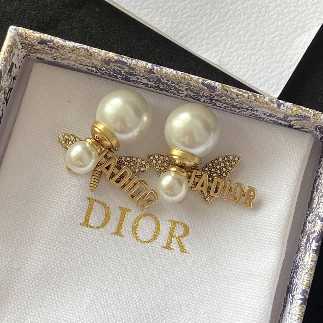 Top Quality Chr1st1an D10r Earring