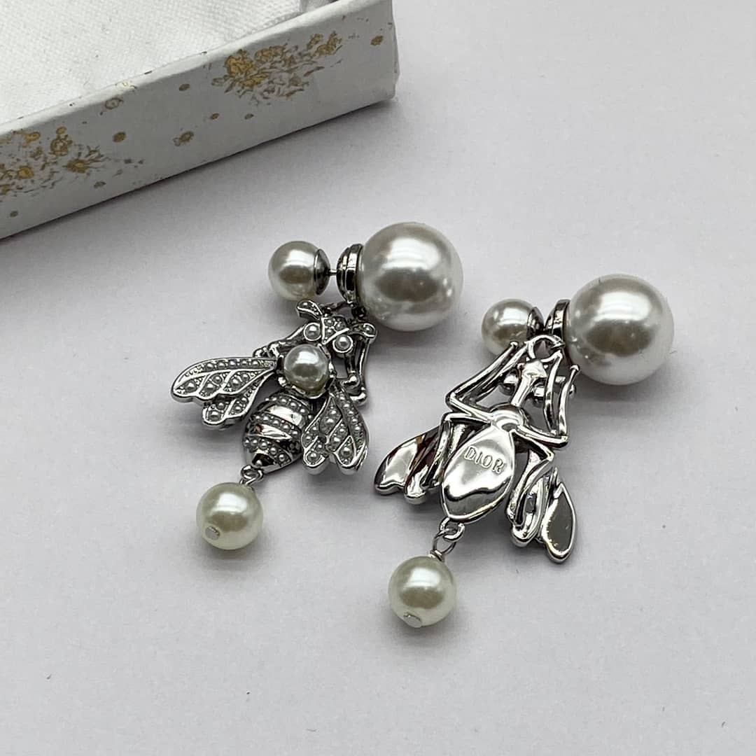 Top Quality Chr1st1an D10r Earring